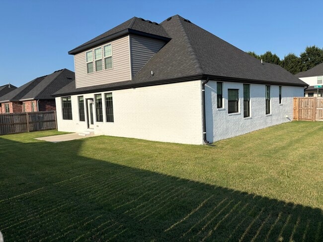 460 Leslie Ln in Centerton, AR - Building Photo - Building Photo