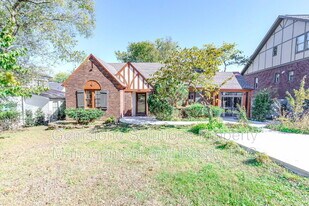 502 32nd Ave S in Nashville, TN - Building Photo