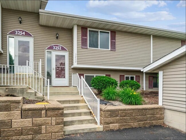 property at 3252 Dodd Ln