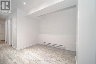 298 Rhodes Ave in Toronto, ON - Building Photo - Building Photo