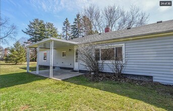 4883 W Streetsboro Rd in Richfield, OH - Building Photo - Building Photo