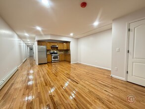 1642 Williamsbridge Rd in Bronx, NY - Building Photo - Building Photo