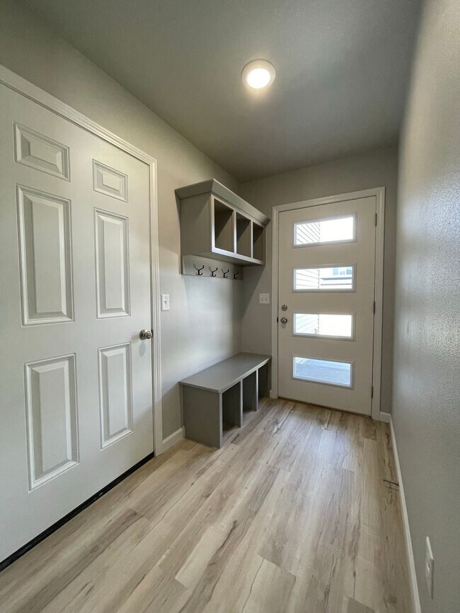119 Marshall Lp in Bismarck, ND - Building Photo - Building Photo