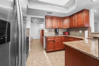 6750 Boca Pines Trail in Boca Raton, FL - Building Photo - Building Photo
