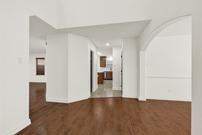 property at 15911 Breanna Ln