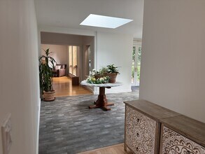 56 Island Ave in Madison, CT - Building Photo - Building Photo