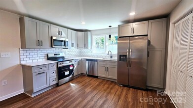 703 Central Dr NW in Concord, NC - Building Photo - Building Photo