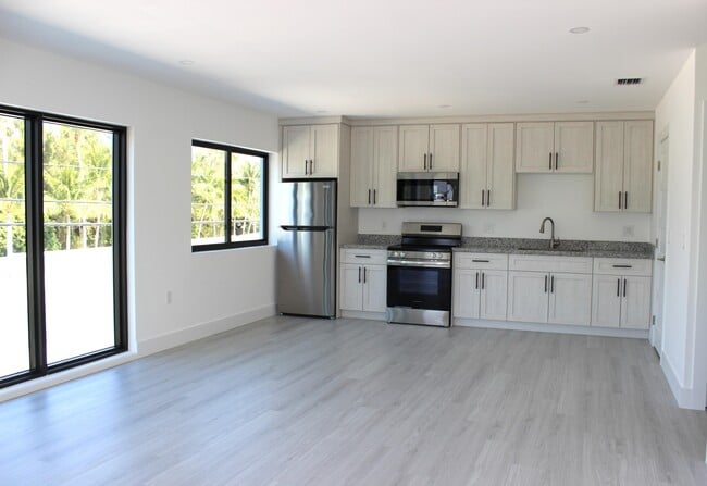 property at 85 Coco Plum Dr