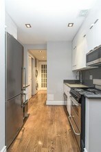 529 E 6th St, Unit 1A in New York, NY - Building Photo - Building Photo