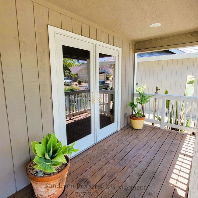 1464 Georgia Ct in Rohnert Park, CA - Building Photo - Building Photo