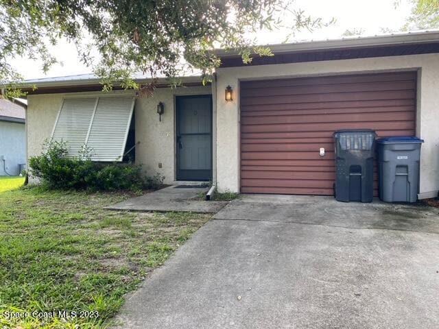 property at 15 W Towne Pl