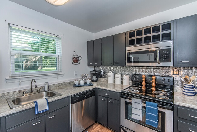 Avian Place Apartments