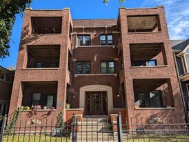 4425 N Paulina St, Unit 4423-1 in Chicago, IL - Building Photo