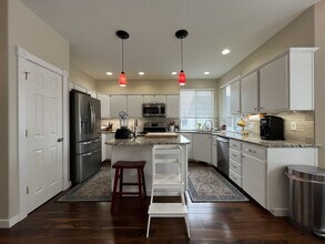 14199 SW Tewkesbury Dr in Tigard, OR - Building Photo - Building Photo