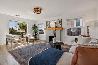 6238 Majestic Ave in Oakland, CA - Building Photo - Building Photo