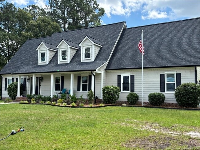 property at 6092 Iverleigh Cir