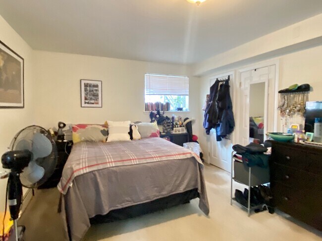 property at 6 Griggs Pl