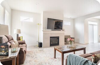 1400 S 29th Blvd in Cornelius, OR - Foto de edificio - Building Photo