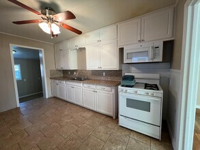 4906 38th St in Lubbock, TX - Building Photo - Building Photo