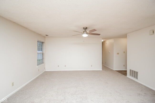 5378 Milhouse Rd in Indianapolis, IN - Building Photo - Building Photo