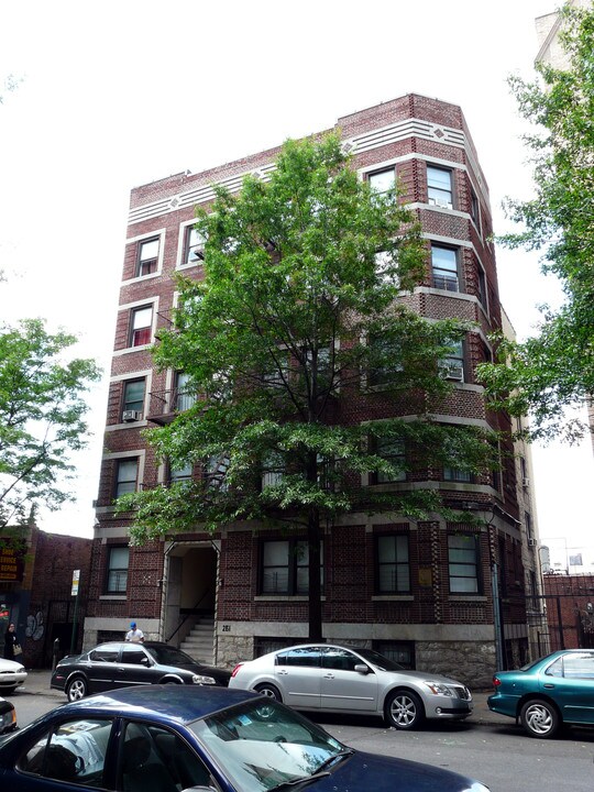 2151 Cruger Ave in Bronx, NY - Foto de edificio