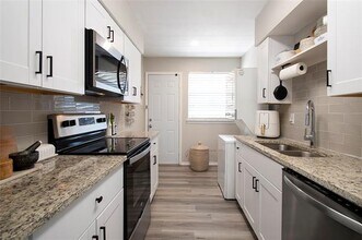 11114 Valleydale Dr in Dallas, TX - Building Photo - Building Photo