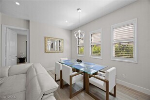 5832 Jasper Dr in Naples, FL - Building Photo