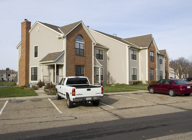 Slate Ridge Commons in Reynoldsburg, OH - Foto de edificio - Building Photo