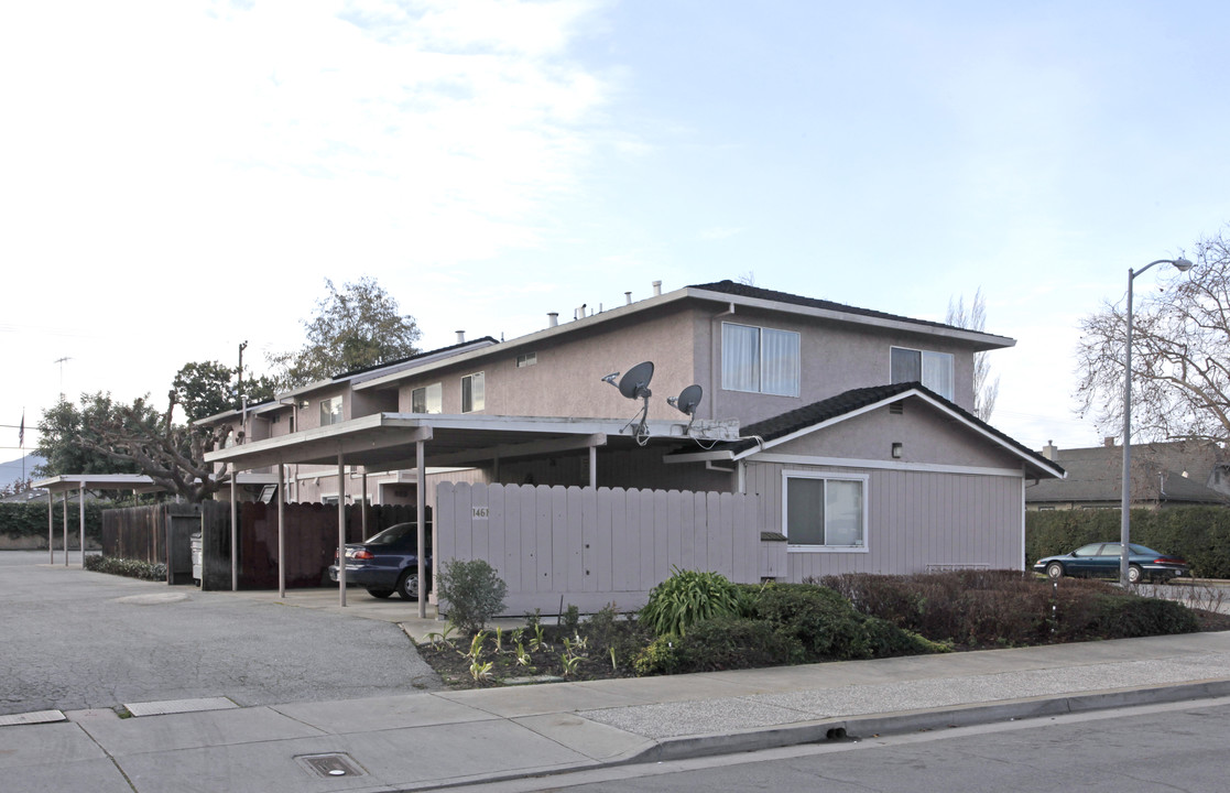 1461 Prune St in Hollister, CA - Building Photo