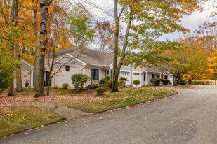 Silver Brook Estates in Orange, CT - Building Photo