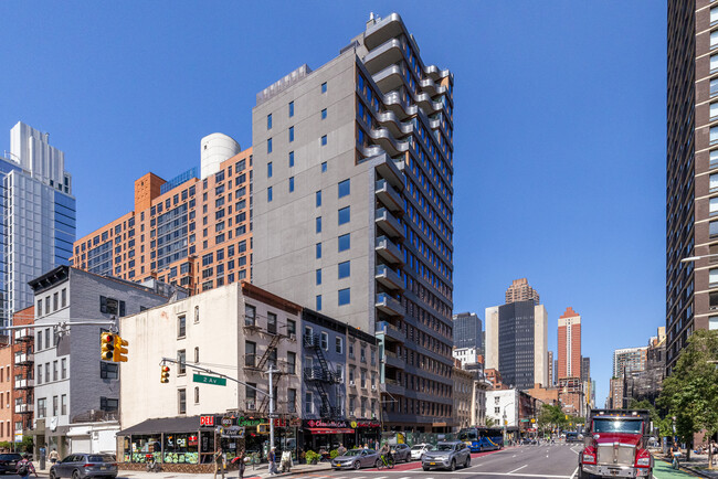 609 Second Ave
