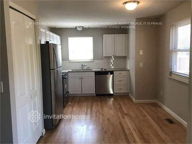 17334 E Wagontrail Pkwy in Aurora, CO - Foto de edificio - Building Photo