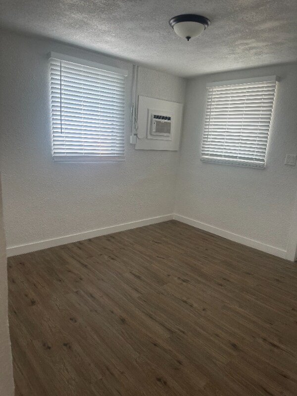 1845 N Tamiami Trl in North Fort Myers, FL - Building Photo - Building Photo