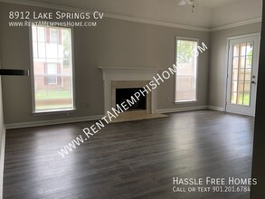 8912 Lake Springs Cove in Memphis, TN - Building Photo - Building Photo