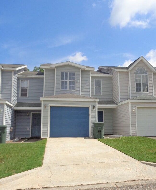property at 117 Palm Dr