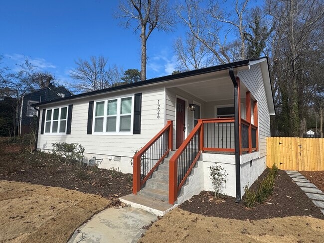 property at 1226 Beechview Dr SE