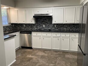 22307 Cimarron Pkwy in Katy, TX - Building Photo - Building Photo