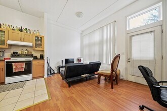 89 Lawn St in Boston, MA - Building Photo - Building Photo