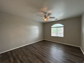 955 E Knox Rd in Chandler, AZ - Building Photo - Building Photo