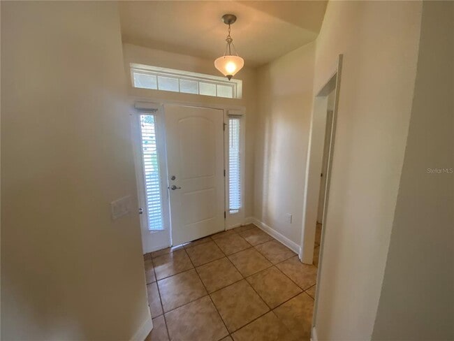 2201 Angel Fish Loop in Leesburg, FL - Building Photo - Building Photo