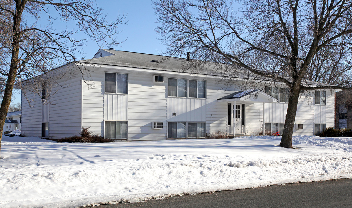 701 Heritage Way in Farmington, MN - Building Photo