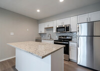 Castlegate Collier Hills in Atlanta, GA - Building Photo - Building Photo