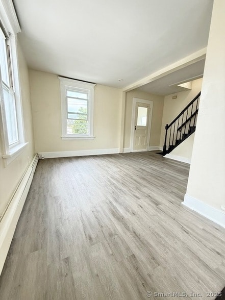 97 Davis Ave in Bridgeport, CT - Building Photo - Building Photo