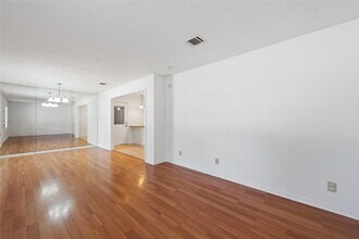 1510 Afton St in Houston, TX - Building Photo - Building Photo