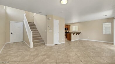 6825 Bayberry Creek Ave in Las Vegas, NV - Building Photo - Building Photo