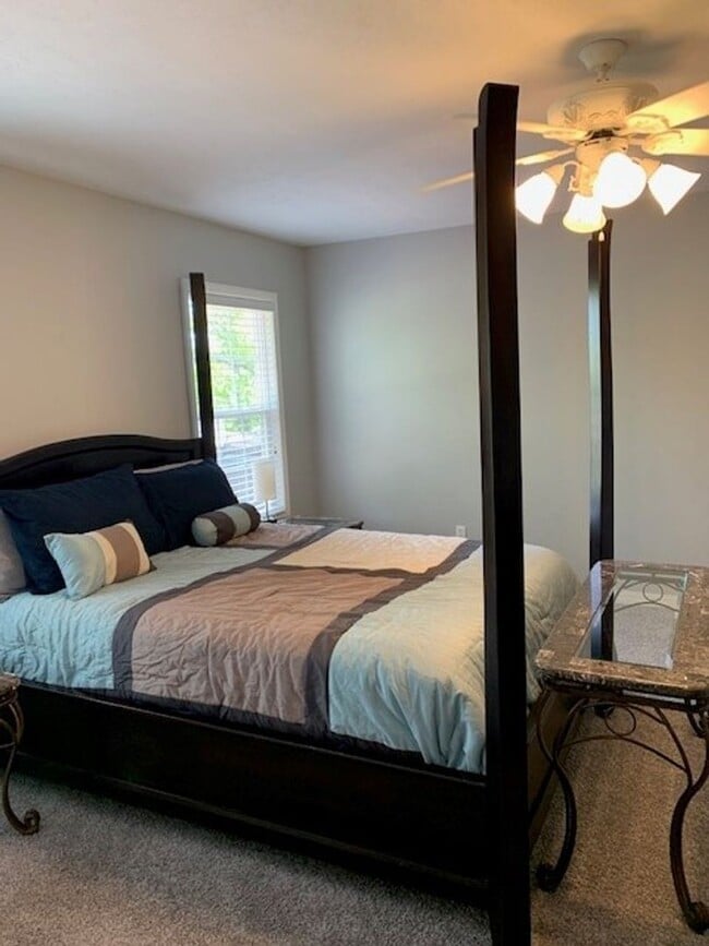 property at 4 Oak Shadow Dr