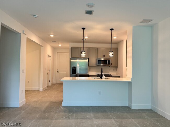 26370 Coco Cay Cir in Bonita Springs, FL - Building Photo - Building Photo