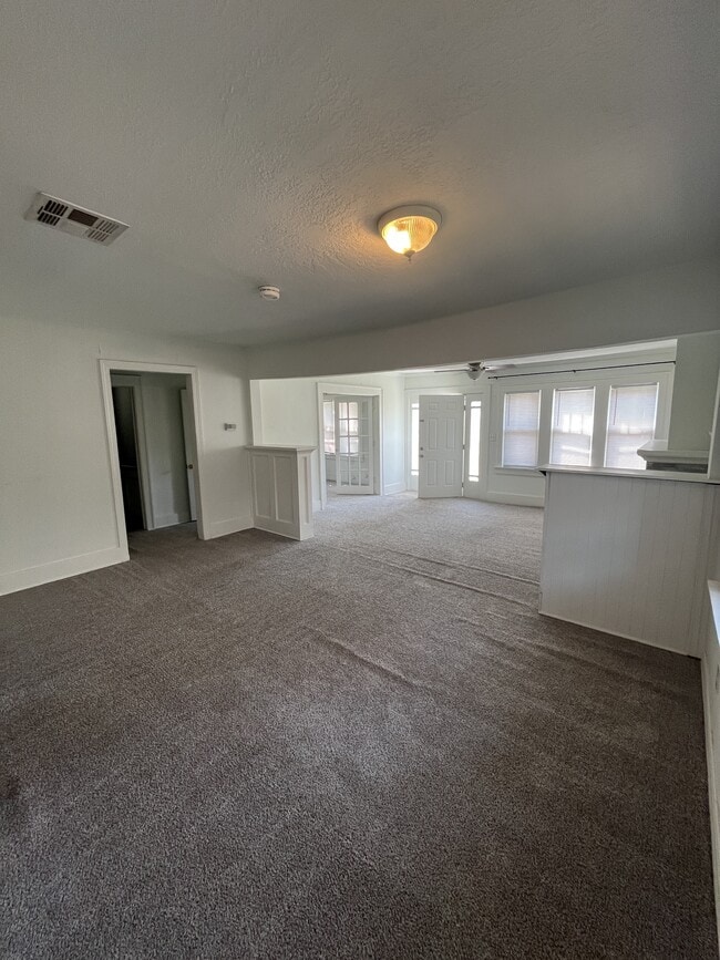 1138 N Lottie Ave in Oklahoma City, OK - Foto de edificio - Building Photo