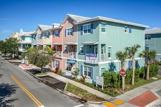 Aviara On The Ave in Lake Worth, FL - Building Photo - Building Photo