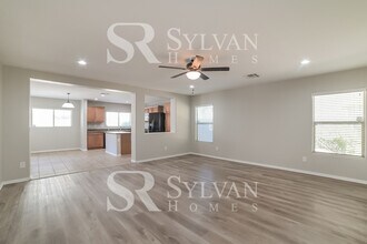 4936 N 108th Dr in Phoenix, AZ - Building Photo - Building Photo